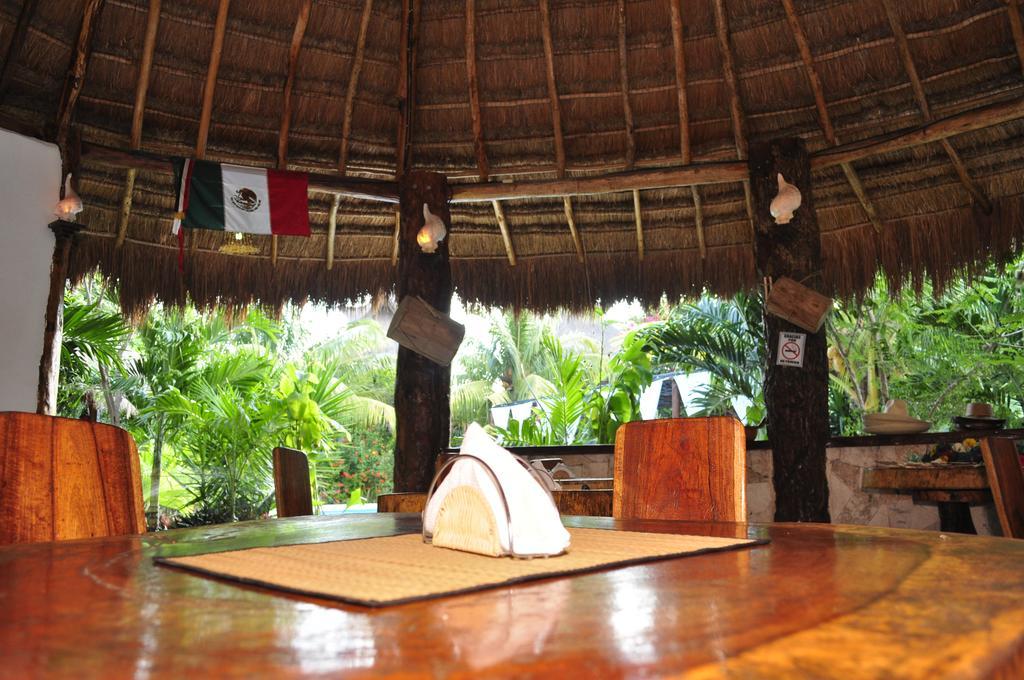 Green Tulum Cabanas & Gardens Ресторант снимка
